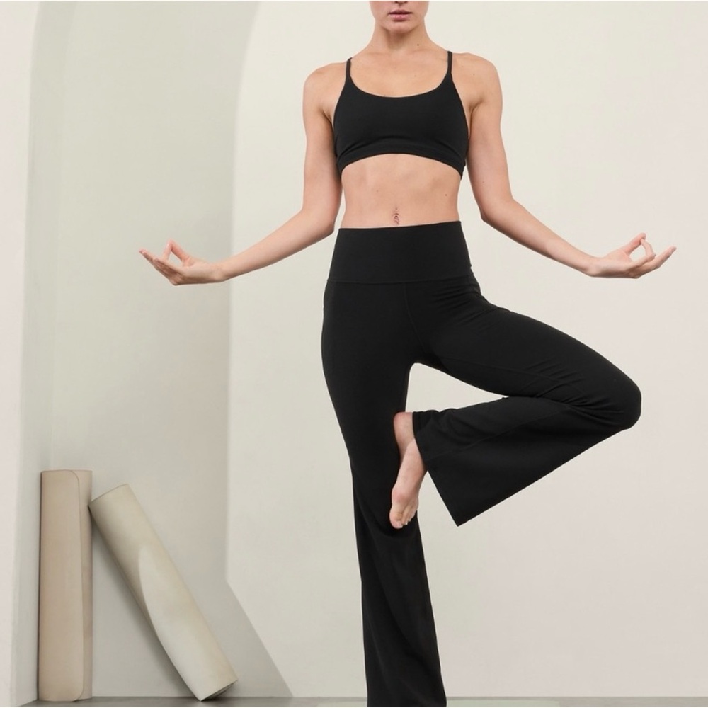 Athleta Salutation Stash Flare Yoga Pants